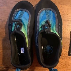 Youth water shoes